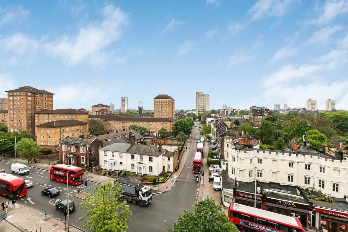 Luxury Flat With View Battersea Pass The Keys Londra
